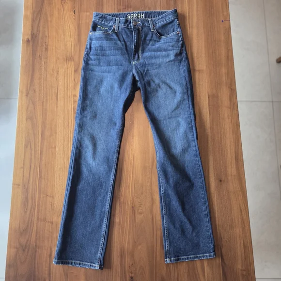 Kimes Ranch Sarah High-Rise Slim Bootcut Jeans | 6/30 | Dark Wash - Picture 4 of 12